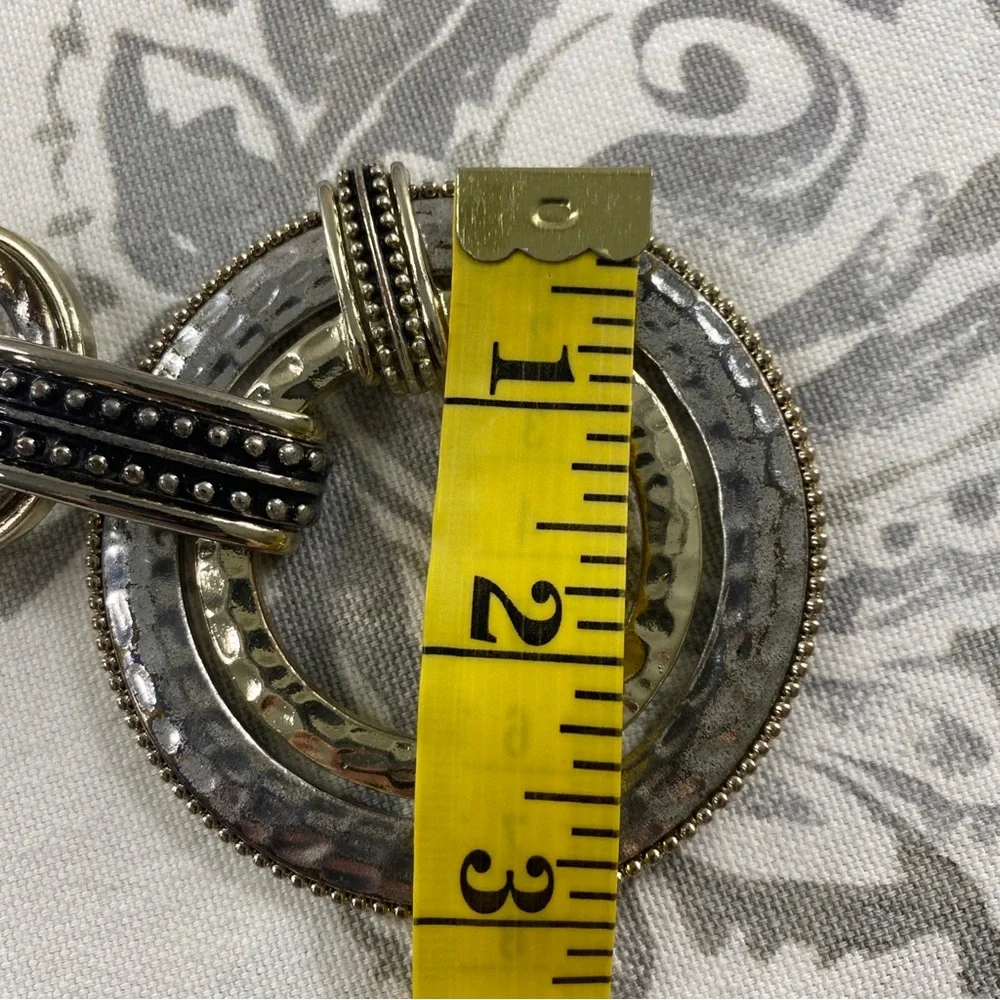 Chico's Black Leather Hammered Metal Silver Circle Hook Cowgirl Buckle Belt‎ M-L